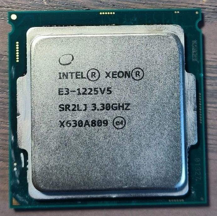 Intel Xeon E3-1225 v5 Skylake workstation processor 3.30GHz quad-core